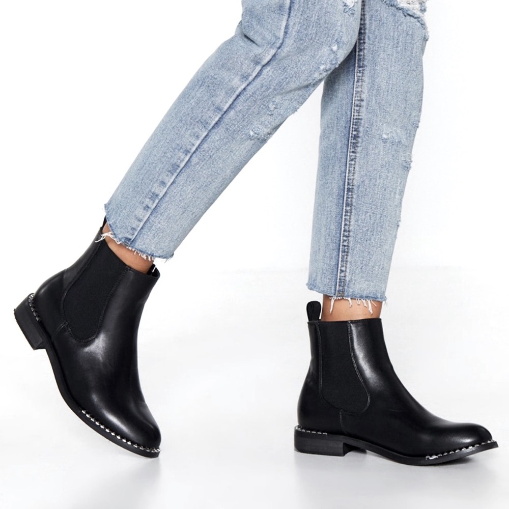 Women's Black Leather Studded Chelsea Boot